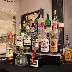 Corporate events with shaken or stirred 5